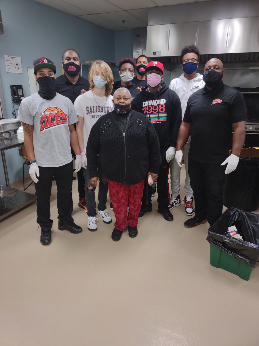 AcesShore's tweet photo. Special Thank you to The Christian Shelter for allowing Eastern Shore ACES to come in and provide dinner for staff and guest. #communityunity #givingback #stayhumble https://t.co/QVKXtQsQAk