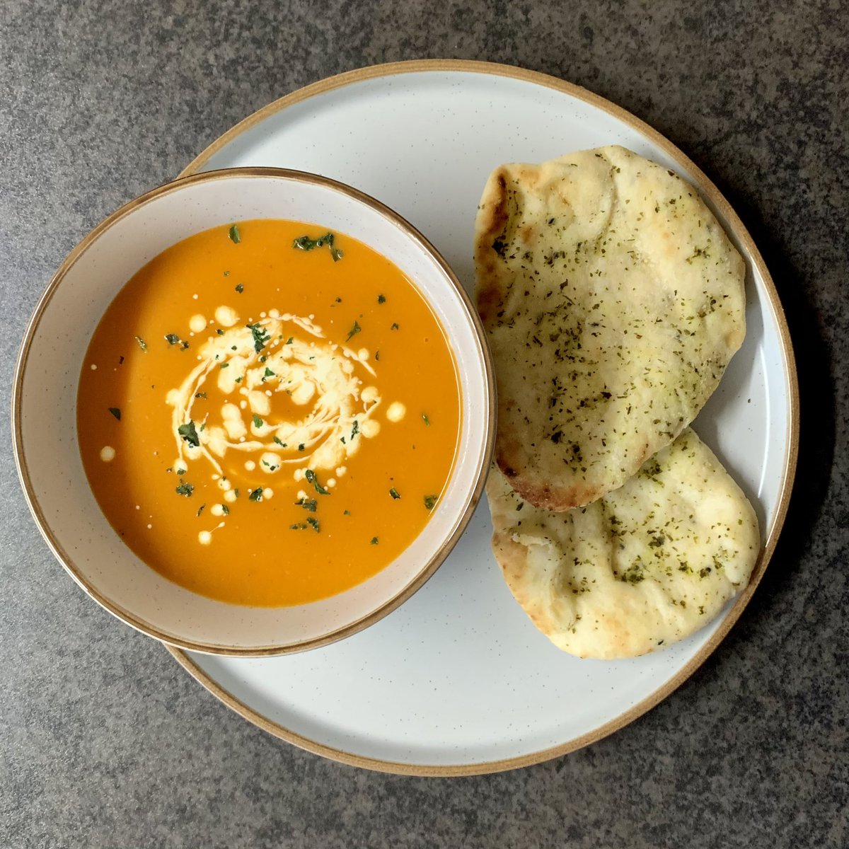 AchesonBeth's tweet photo. I made Cyrus’ Indian Tomato Soup, served with garlic and coriander Naan bread, from his book Simple Spice Vegetarian, provided by @DrAmyBurns #Vegetarian #CMFI #CMFIUUBS https://t.co/du9itEw8pC