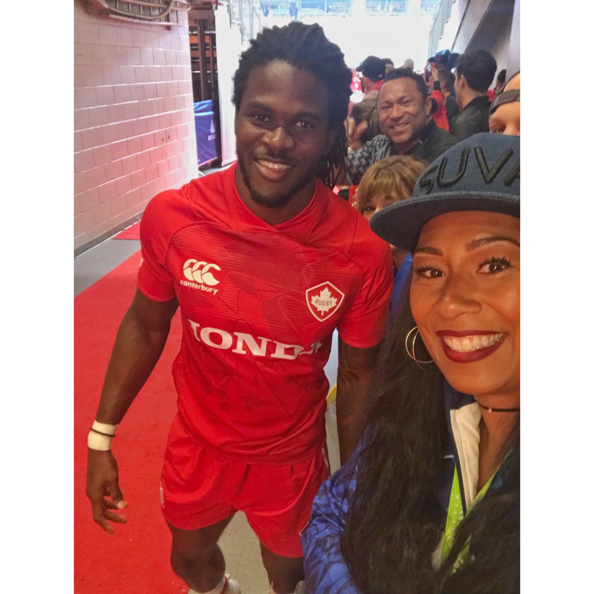 Bula_Spirit's tweet photo. From #canadarugbysevens to the #lachargers⚡️🏈 congratulations on a epic play last night Tevaughn Campbell. #nfl #canada🇨🇦 @TevaughnsC @RugbyCanada https://t.co/OrDNuUGQup