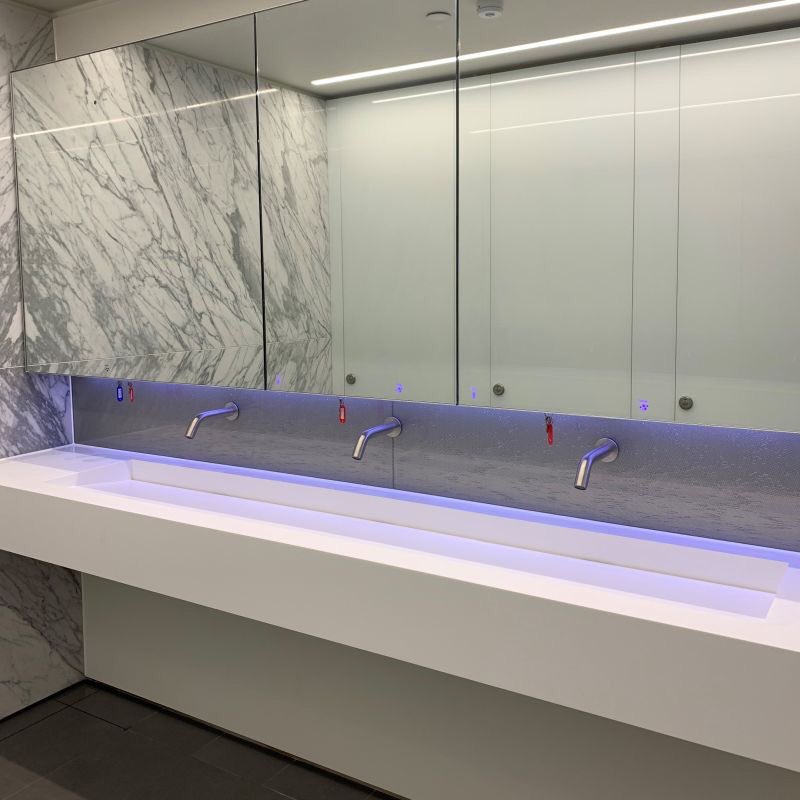 roxinteriors's tweet photo. We are making very good progress with 1 Canada Sq - L36 and look forward to sharing some more exciting news on this project soon.

#1canadasq #roxinteriors #roxinabox #construction #canarywharf #canarywharfcontractors #joinery #partitions #washrooms #london #uk https://t.co/TOjOVYCC8e