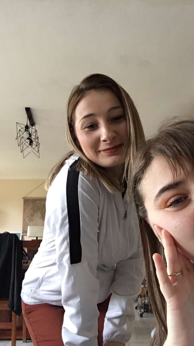 mareva_prcr's tweet photo. c’est juste pour montrer la plus belle partie de moi, mon plus bel amour et je l’espère celui de ma vie!
je l’aime beaucoup cette jolie madame 🖤❄️ https://t.co/nAJu5CJ6qP