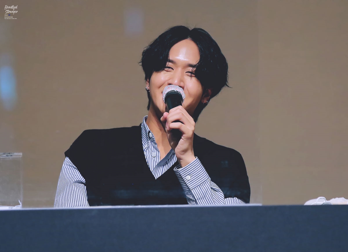 BS0920's tweet photo. [HQ] 201122 POSTPONED FANSIGN

#RAVI #라비 #GROOVL1N #그루블린 #엘도라도 💙💎 
@RAVI_GTCK https://t.co/P3WHcUsE2I