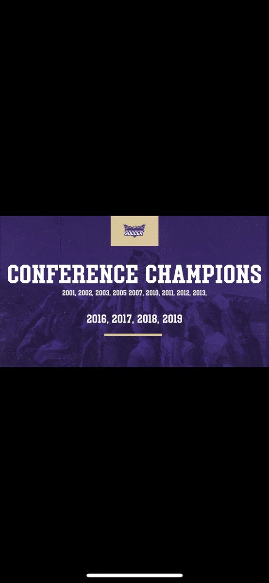 Need more reasons to love Loras College? Check out all the benefits of being a Duhawk! #GoDuhawks