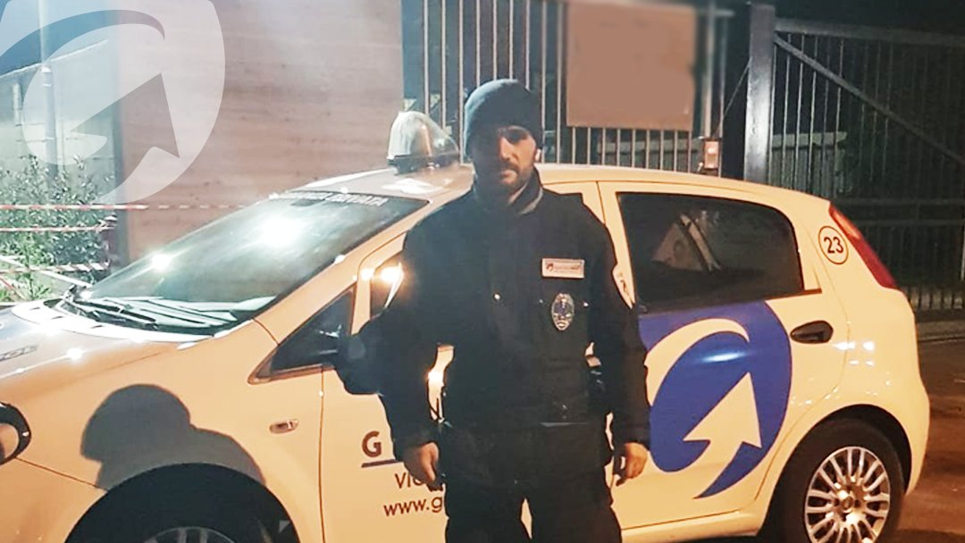 GActionGroup's tweet photo. Le nostre pattuglie non si fermano mai, notte e giorno, H24 per rispondere sempre alle tue esigenze.
#vigilanzaprivata #pattugliamento #piantonamento #serviziarmati #vigilanzaarmata #istitutovigilanza #sicurezzaprivata #sorveglianza #guardiagiurata #gactiongroup  #gpg #gactionpol https://t.co/8IwcB5LDai