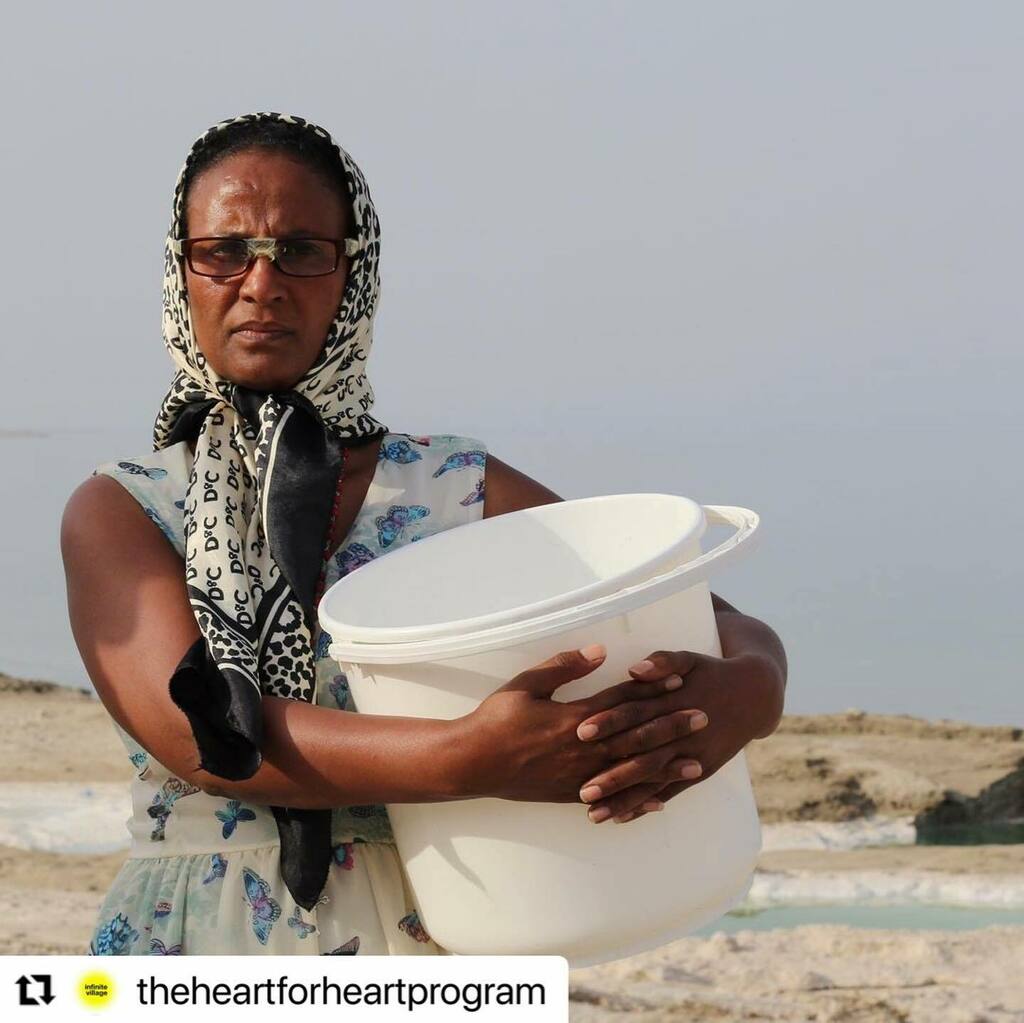 leviathancycle's tweet photo. 🎥 👀 Watch @leviathancycle Episode 6 online until 30 November via @theheartforheartprogram YouTube channel 👀🎥 #Repost @theheartforheartprogram with @make_repost
・・・
Shezad Dawood, Leviathan Cycle Episode 6 : Ding Ling &amp; Senait WORLD PREMIERE

We are proud to present the d… https://t.co/vQ4ZW2bZXJ