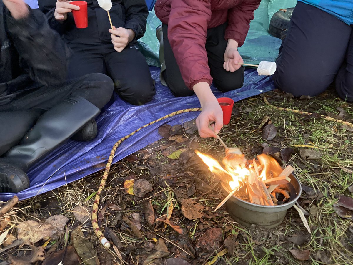 eaclost's tweet photo. Engaged learners - literacy in the outdoors: new vocabulary, following instructions and listening and talking. #outdoorlearning @Grange_Academy1 @alyconquer1 @natsywhite @lal_edscot https://t.co/lFHnFP8Izv