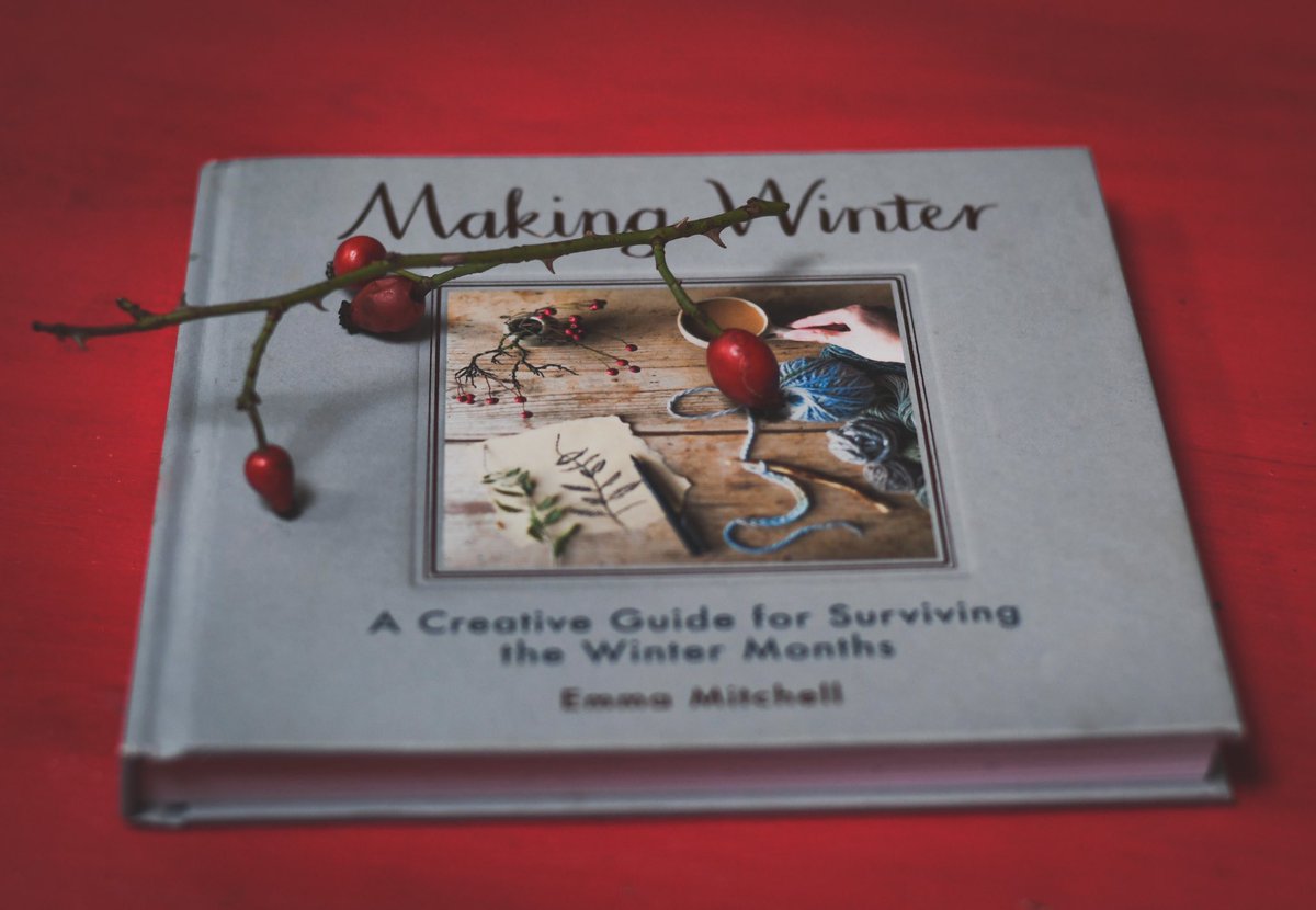 WinterPeachUK's tweet image. For anyone struggling at the moment, this book is a must.  Beautifully written and photographed with projects to suit all abilities.  I love dipping into it for winter inspiration. 
#photography #nature #makingwinter #creativity #goodreads