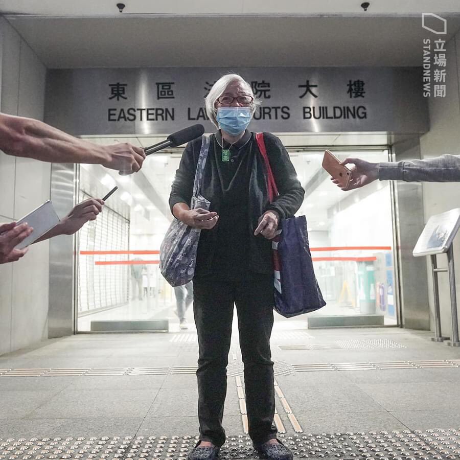#GrandmaWong released on bail. She apologizes for taking up lawyers’ time for helping others facing more serious #politicalprosecution. She believes <a href="/NobelPrize/">The Nobel Prize</a> should be awarded to all #Hongkongers, and that she comes short to #LiuXiaoBo.

We think she’s worthy. CR:@StandNewsHK