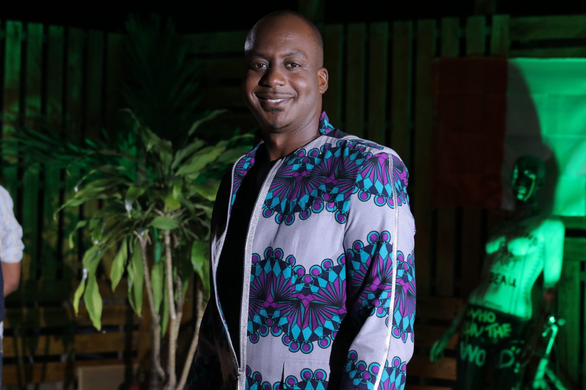 adicomdays's tweet photo. Nous tenions une nouvelle fois à remercier @EricMBoua  - Animateur, animateur TV et radio qui nous a fait l'honneur d'être le MC de cette soirée #ADICOMAWARDS2020 si particulière !
Revivez toute la cérémonie sur notre page Facebook https://t.co/Yo4t74xZdw https://t.co/NDdvullTmH