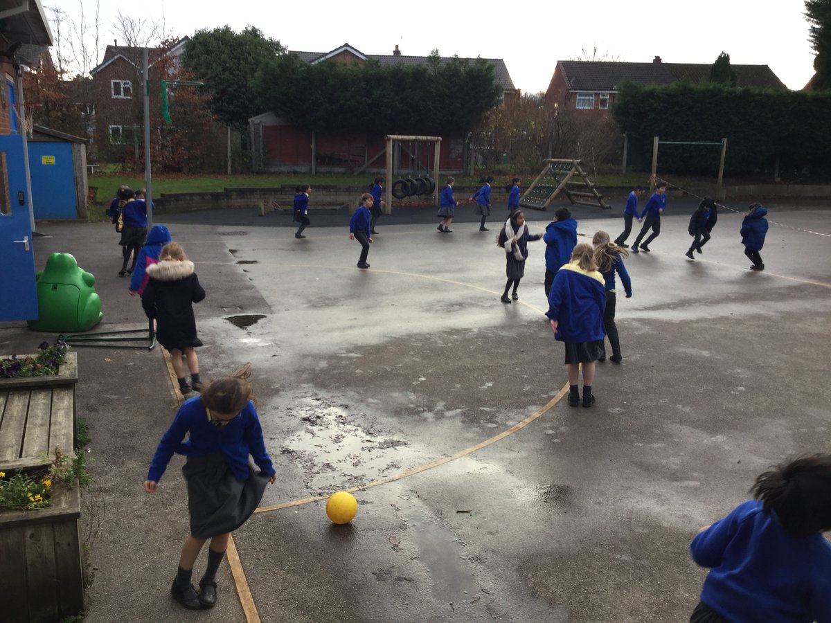 Year 4 enjoying some personal challenges! We are improving our speed bounces and shuttle runs this week <a href="/TraffordSSP/">Trafford SSP</a>