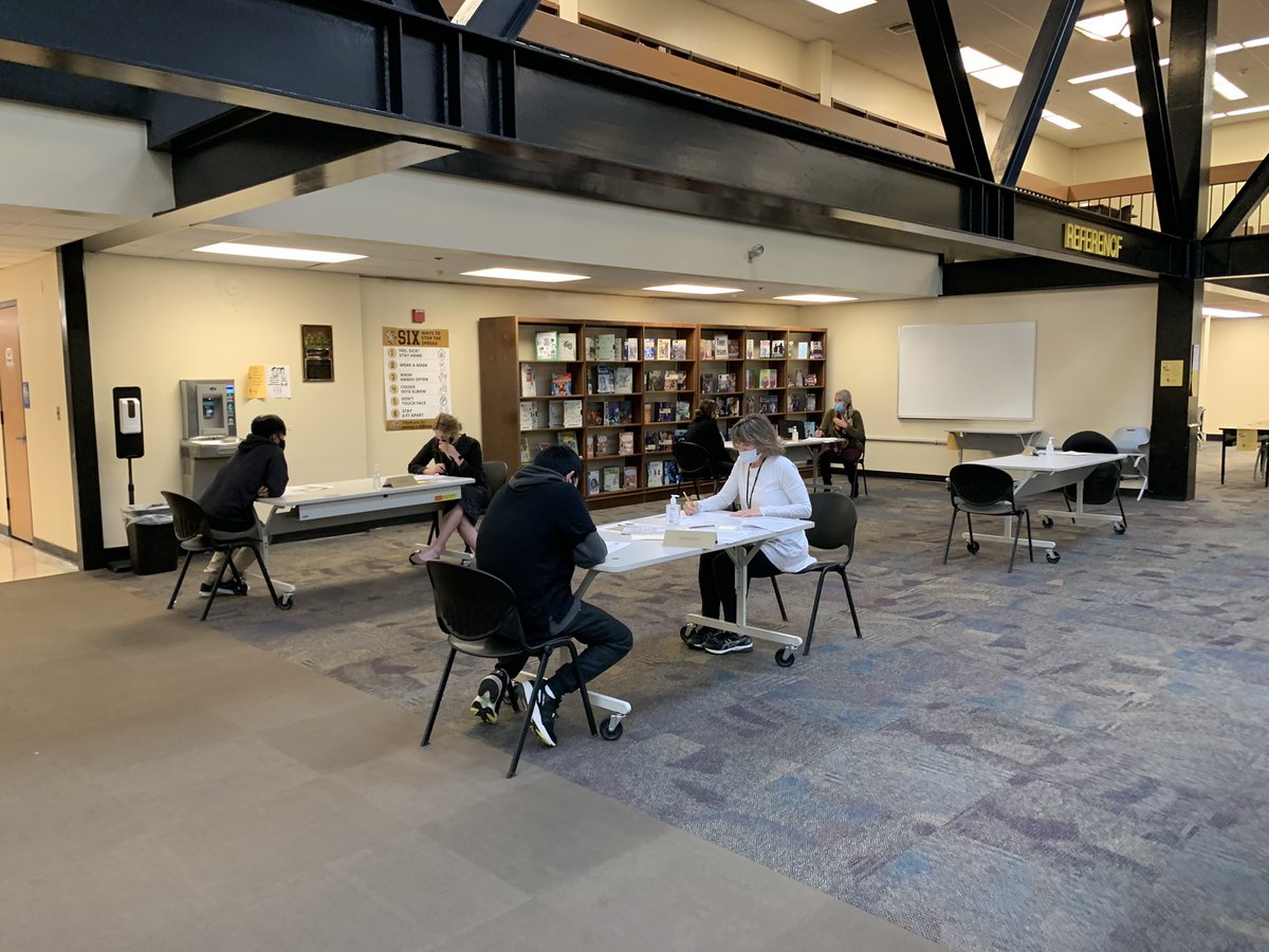 hornetshoops23's tweet image. Scholar hour is a powerful tool for both students and staff. #makingconnection @Ehhs826High @ctrisenetwork @EastHartfordPS