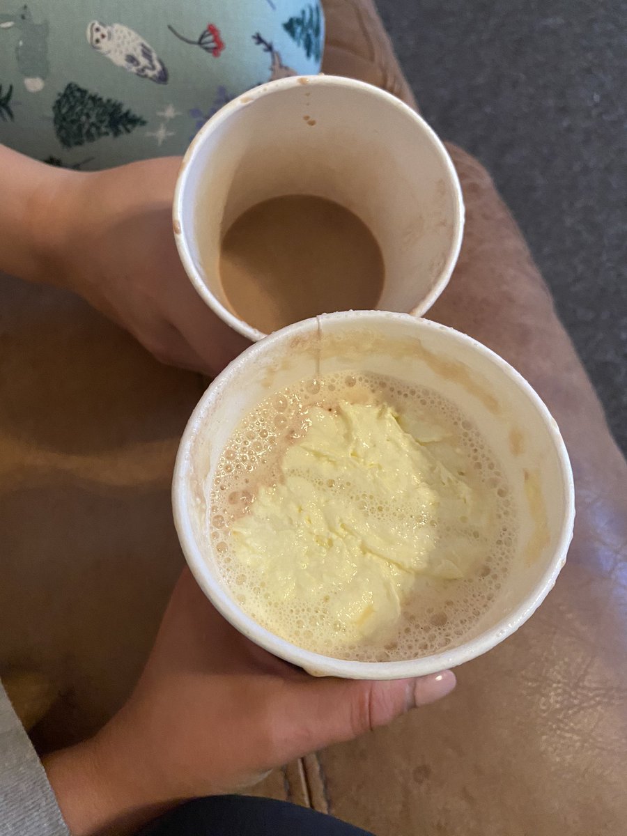 KatPugs89's tweet photo. @CostaCoffee ohhh Costa, you’ve let the team down today 😭 went to the Darlington Drife through, where the staff are AMAZING, however I feel the pressure got to them as half of my order was wrong 😢 sadly, milk makes me poorly otherwise I would have LOVED my two hot chocolates 😔 https://t.co/oy6yhHSAsK