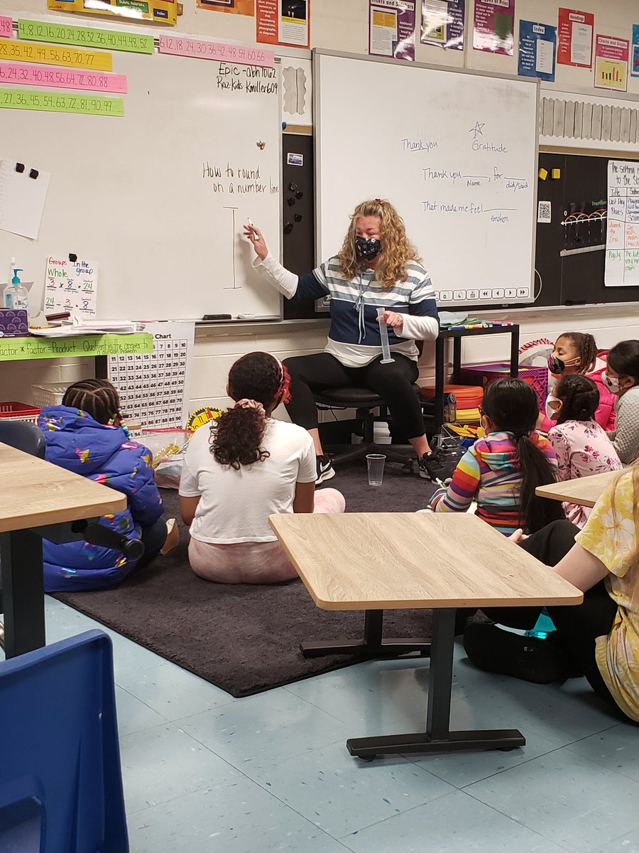 DacusQuinci's tweet photo. Mrs. Miller's class is engaged in rounding with @eureka_math . So many connections were made. This 3rd grade team rocks @MartinCityK8!
#MartinCityK8Movement
#WeAreGrandview
#MakingMathematicians https://t.co/pfCbWQrLc2