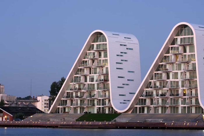 MindsetForHapp1's tweet photo. MindForArt
“I like to be on the edge of the possible”. 
Jørn Utzon 💡🧠✏️

Danish #architect, he was most notable for designing the Sydney Opera House in #Australia, completed in 1973 🇩🇰

#art #artist #architecture #design #designer #legend #lundifleuri #LundiMotivation #classic https://t.co/aqV0DwWYJl