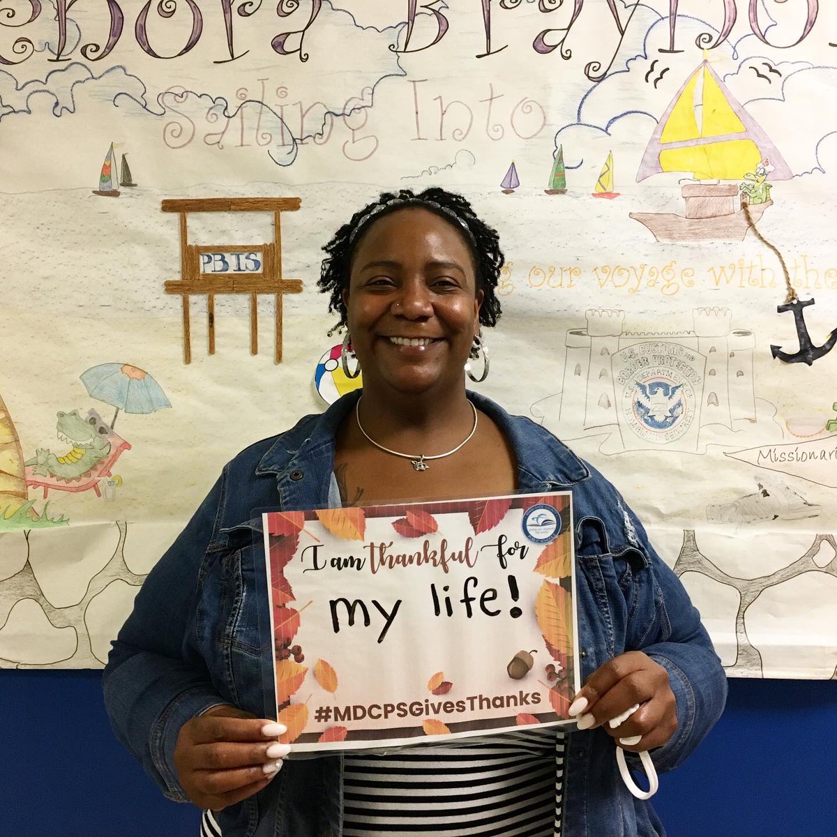 LenoraBSmithES's tweet photo. #LBSE teachers are thankful! ❤️#mdcpsgivesthanks #mdcps #gators #educatedgator https://t.co/mThQIUUmrg