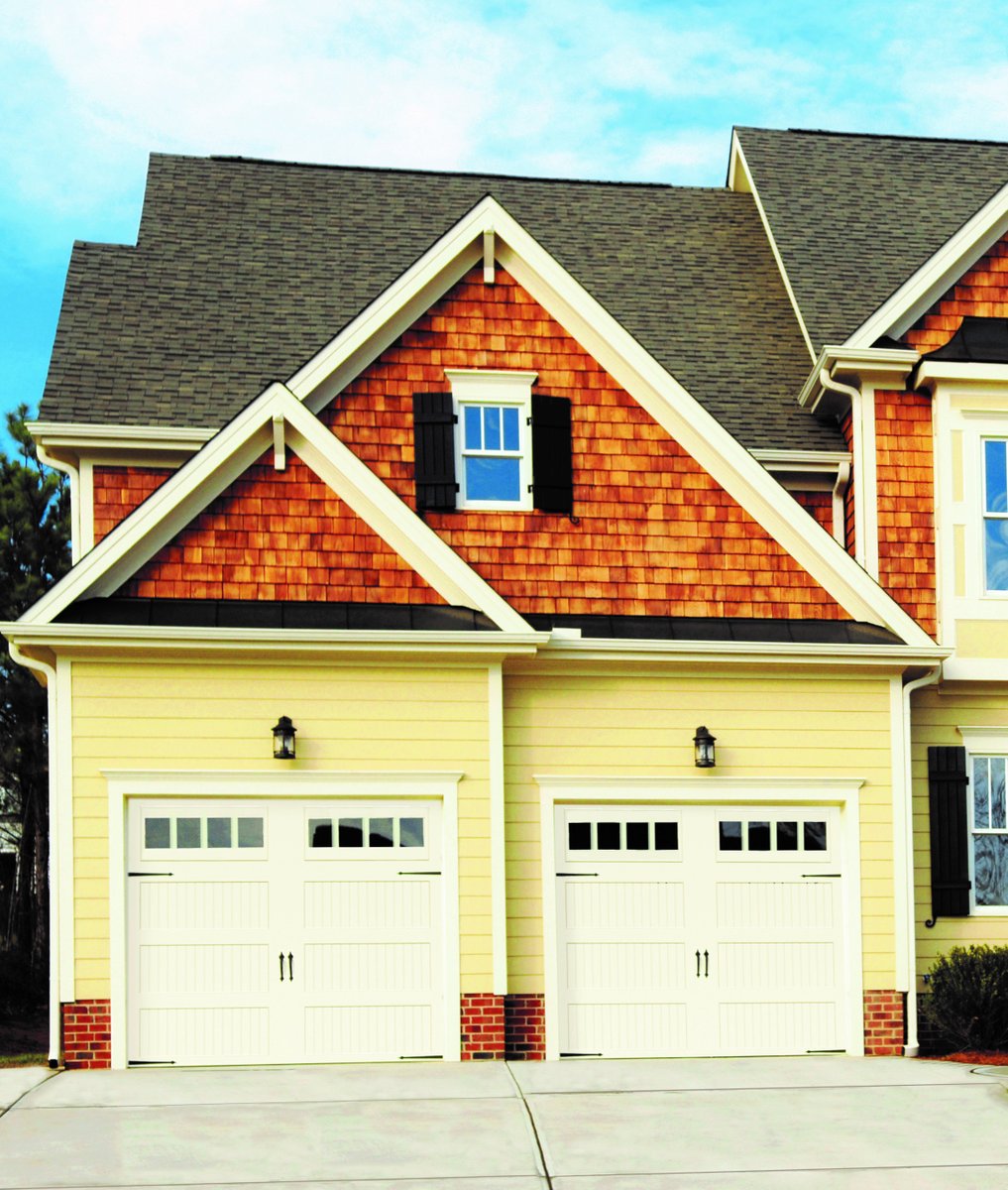 RaynorDoors's tweet photo. Keeping the elements out of your home is important to you &amp; your family. The Aspen Series features Raynor’s proprietary WeatherLock™ section joint, providing unyielding strength, section joint weather seal &amp; thermal break to lock out cold &amp; heat! 

https://t.co/F2ZR3h1Ygm https://t.co/OGq2gww5hB