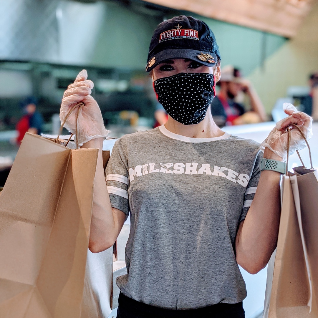 We've got milkshakes, burgers &amp; fries (and smiles)! Dining, to-go, online ordering for curbside &amp; delivery through DoorDash! ow.ly/Fc0r50CskJ9 #mightyfineburgers