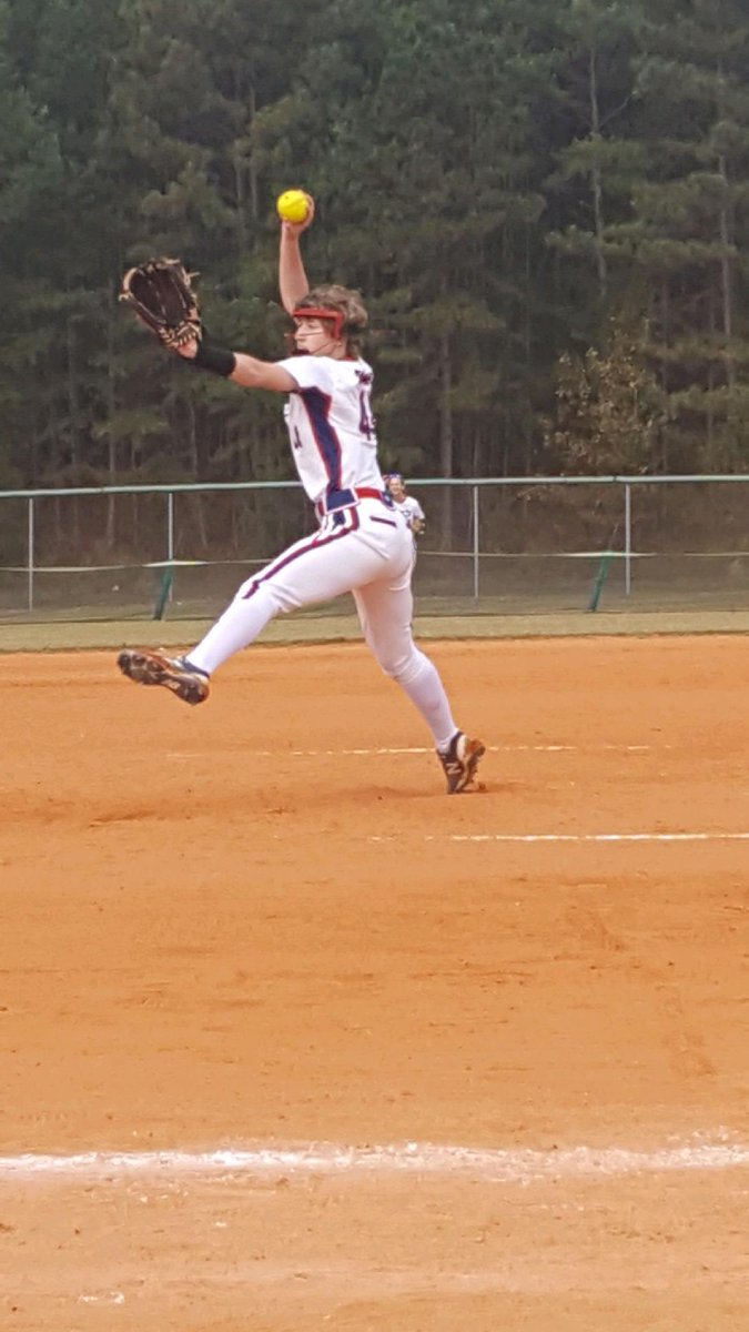 Rylee Summers tweet media