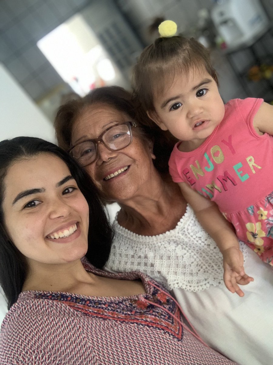 henriquevilel9's tweet photo. Hoje minha #Rainha 👑 completa #73Anos Obrigado meu Deus só tenho a agradecer!!! 🙌🏼🙌🏼❤️😃🙏🏼🙏🏼🙏🏼🙏🏼 https://t.co/nqmEQW15wo