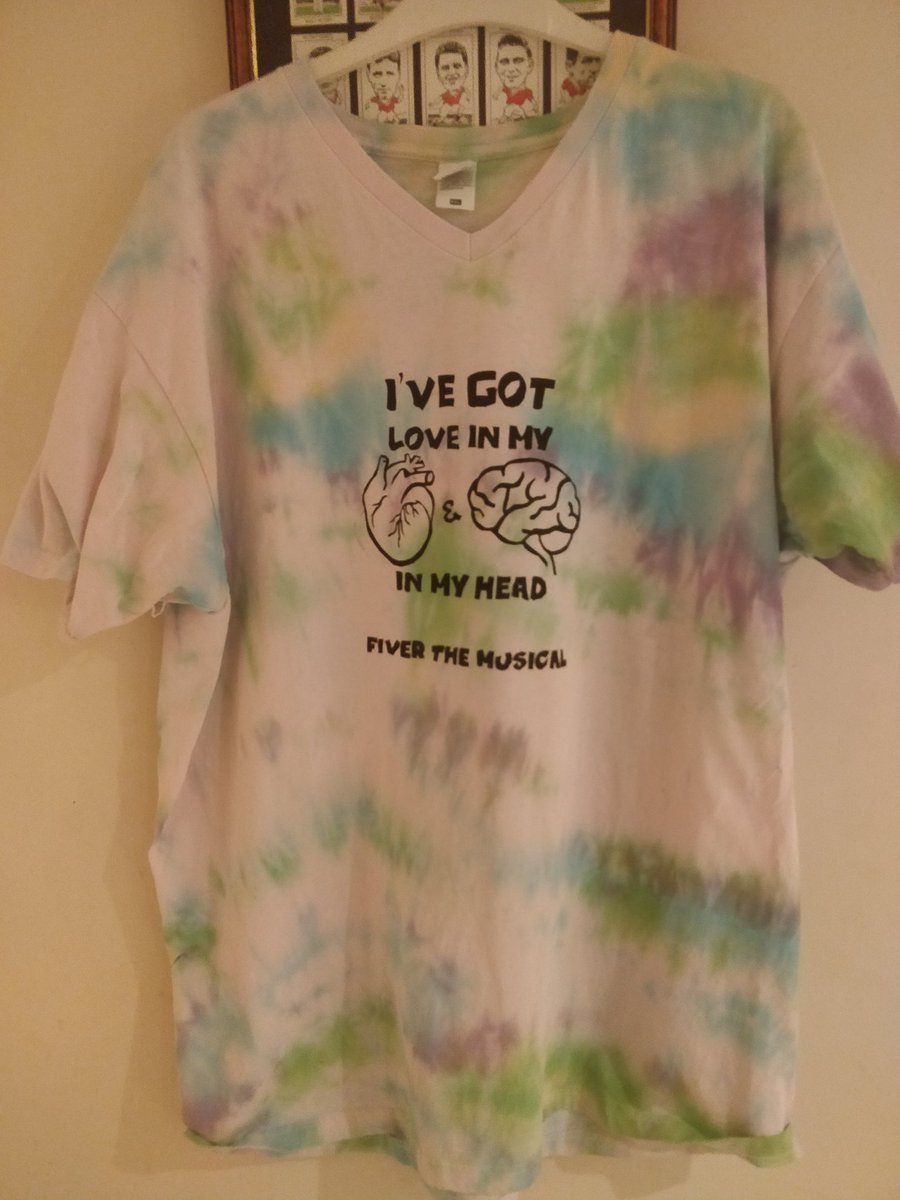 franinconverse's tweet photo. Don't know whether this counts as #Fivart but I'm pretty hype about how my t shirts turned out. @FiverMusical https://t.co/s76yJk2Wig