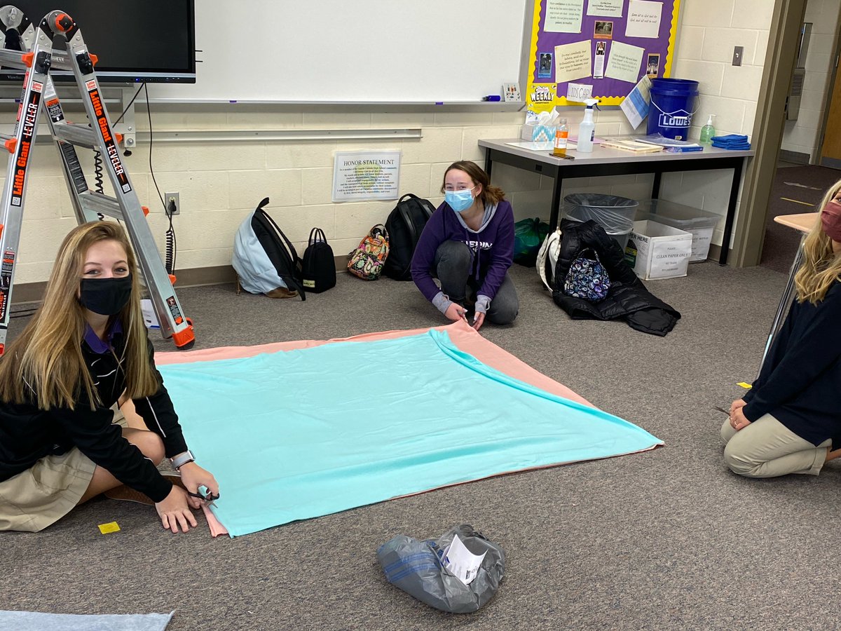 GuerinCatholic's tweet photo. One our our BWAG activities today was making blankets for Third Phase and writing cards for the seminarians!  Looking forward to tomorrow's activities. https://t.co/5wUHDauYUj