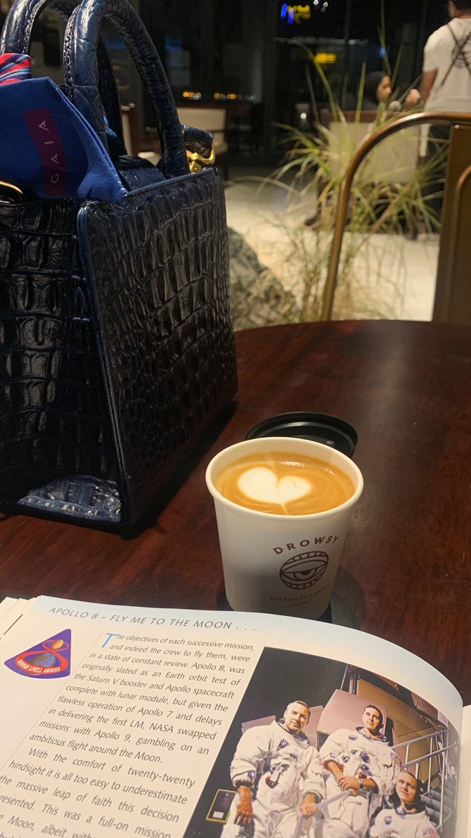 Thatr3111's tweet photo. 2 shots and the Perfect place to finish my research 🔬♥️ https://t.co/zcgwfCvBe3