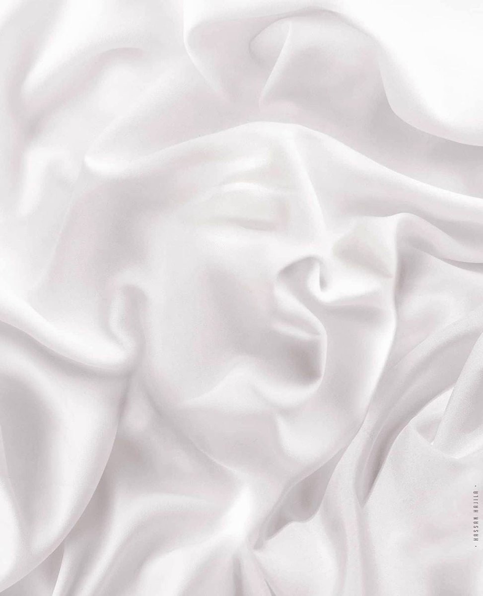 Oh_My_Hrithik's tweet photo. Love to watch you touch yourself,
On rainy afternoons.
The wandering hands.
The soft little moans.
A solo show,
Performed by one.
Illustration credits : @hassanhajila 🌟
Here's our version on #MondayMoans 😍
#ohmyhrithik #fantasy #femalefantasy #selfpleasure #fantasyart https://t.co/WCjFS8YzY6