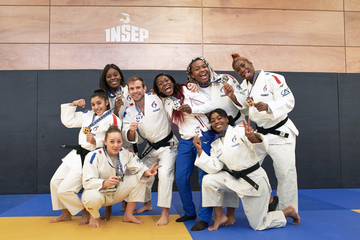 francejudo's tweet photo. Fiers de nos médaillés des championnats d'Europe 2020 qui permettent à la France de se classer à la 1re place des nations européennes !!!!🤩
#JudoPrague2020 #espritbleu #meilleursensemble https://t.co/sVUf3bX1iC