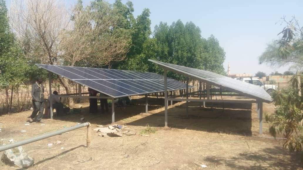 sarhan_22's tweet image. 🔴 #مبادرات_سودانية 

بنات و أبناء رفاعة ينجزون المحطة الأولى من مجموع 5 محطات لتوصيل طلمبات المياه بالطاقة الشمسية و فك الإرتباط بين قطوعات الكهرباء و قطوعات الماء.

المحطة الثانية فى الطريق بإذن الله ... 

"بالتوفيق يارب"