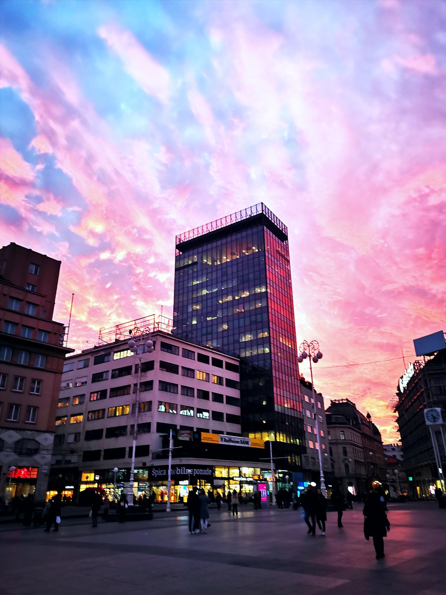 #Zagreb sunset 💞
#VisitZagreb #LoveZagreb