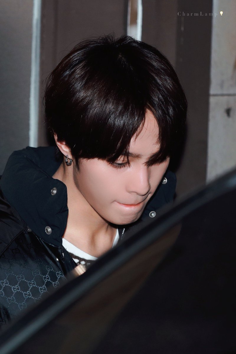 CharmLamp1010's tweet photo. 201123 Vlive 퇴근

#YANGYANG   #刘扬扬   #扬扬 #양양  
#WayV    #威神v #NCT2020   #NCT https://t.co/e66YdK5wTn