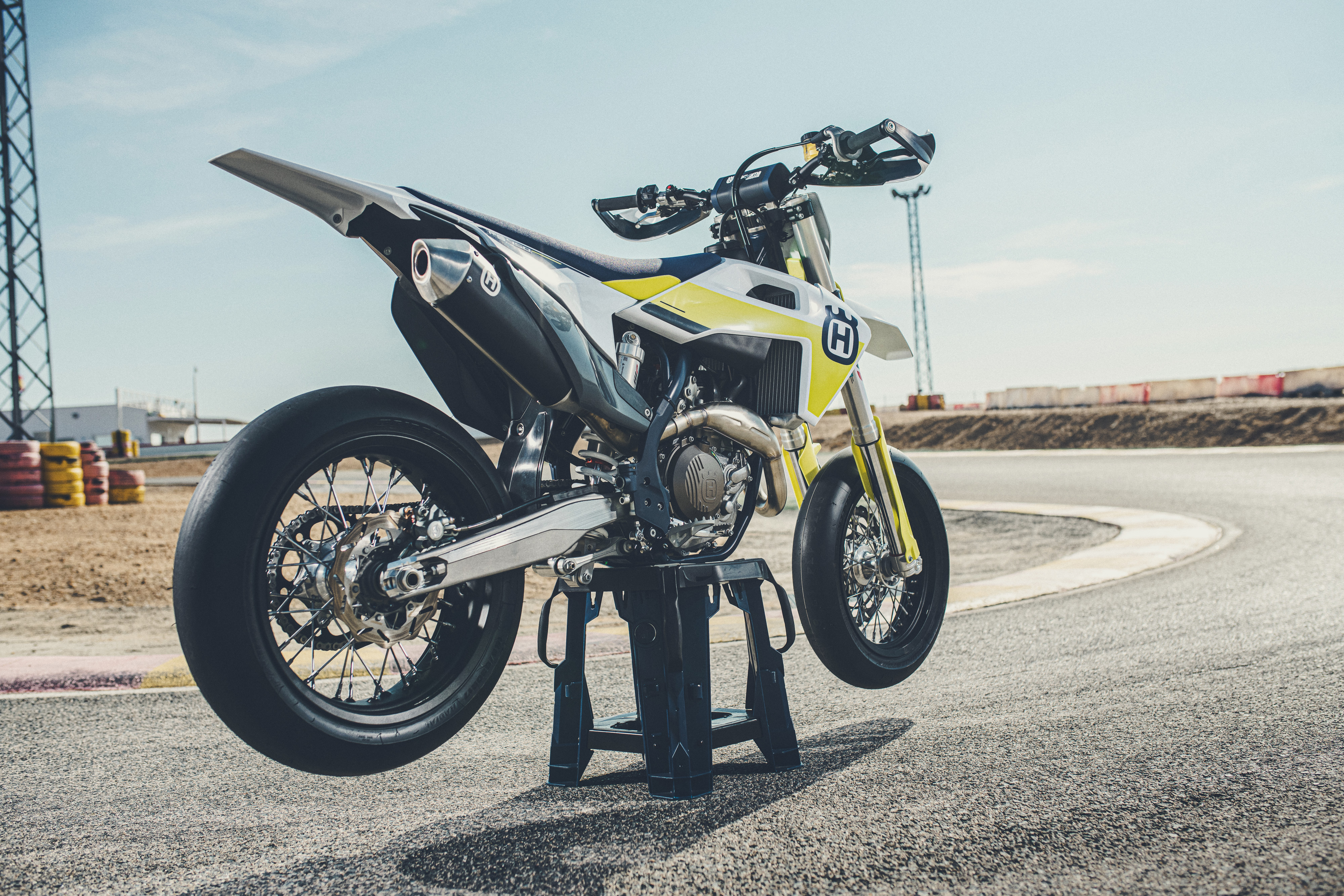 10 cycles ktm best sale husqvarna