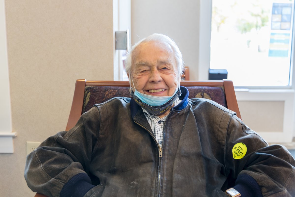 SVRetirement's tweet photo. I'm thankful for..."Being able to be independent and to walk. I enjoy walking." –Ken https://t.co/y8tbh6Q7wK
