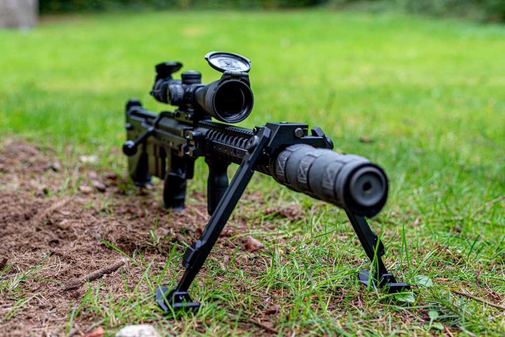 GunroomTv's tweet photo. Desert Tech certainly knows how to make some quality rifles. If you're interested, go visit @bluefieldsports for details!⁣

#firearms #longrangeshooting #precisionrifle #deserttech #308win #65creedmore #britishshooting #bipod #fieldsports #sendit https://t.co/29L2ZmiUTD