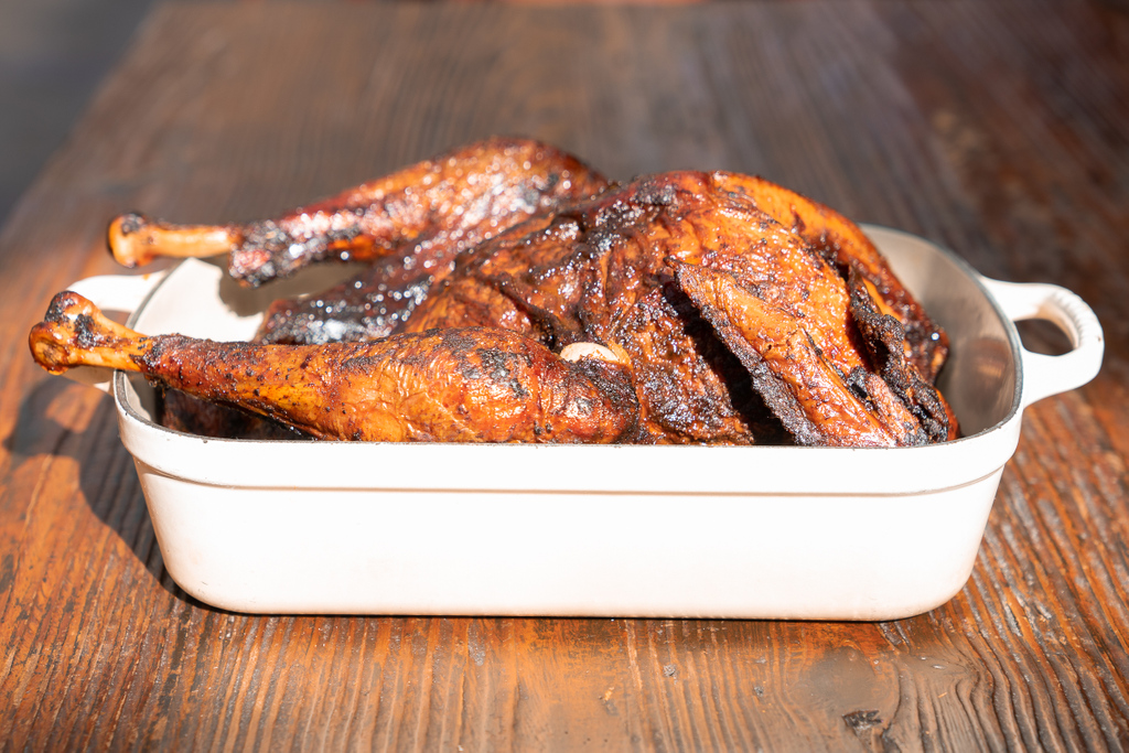 Let Chef Jup do the cooking this Thanksgiving! There's still time to pre-order one of our famous smoked turkeys and sides! bit.ly/FrontierThanks…