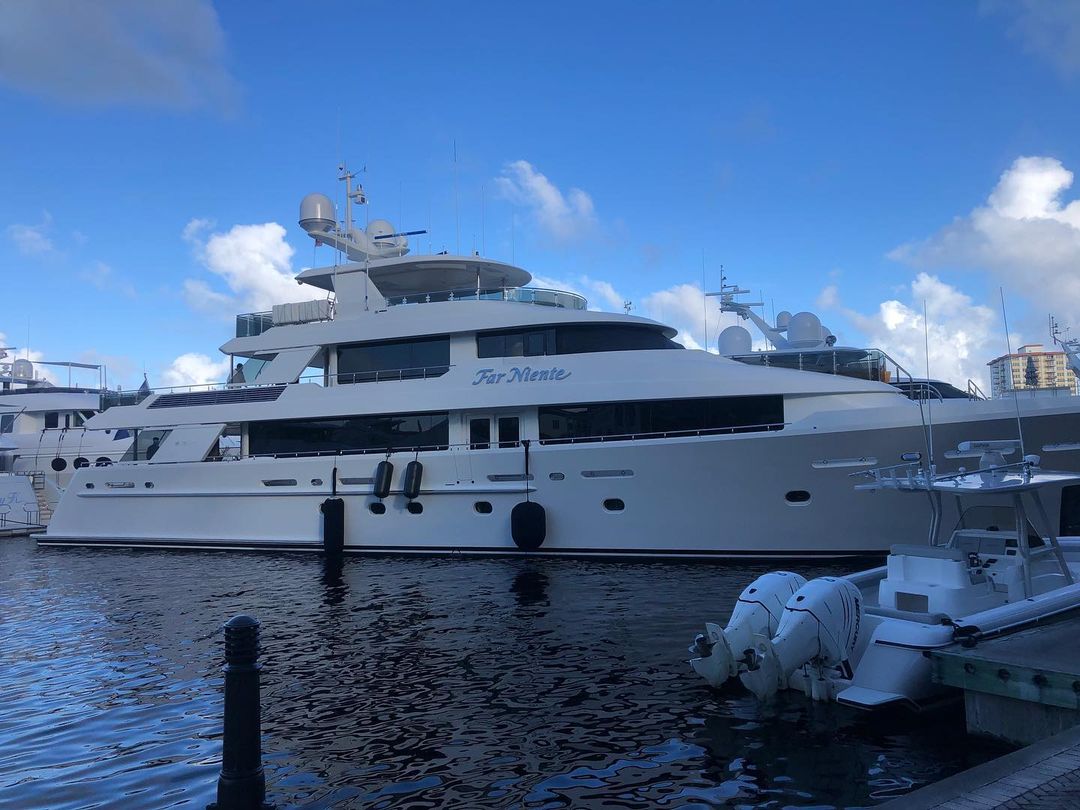 murrayandassoc's tweet photo. Over the weekend, to meet the owners upcoming holiday schedule, we completed an incline test in Fort Lauderdale for a 40m @westportyachts using 16,000lbs. The weights were loaded and shifted using the vessels @NauticalStruct  crane. #navalarchitect #yachts #marineengineer #refit https://t.co/0dq8f5i6El