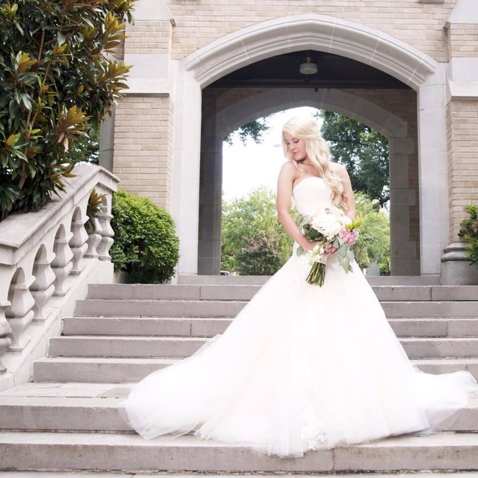 circleparkbride's tweet photo. Love is in the air 💕
.
.
.
#bride #Dallasbrides #dallasweddings #junebugweddings #theweddingbliss #instabride #wedding #bridal #weddinggown #weddingdress #texaswedding #dallas #texas #bridetobe #dallasbridal #simpleweddingdress #beachweddings #summerweddingdresses #weddingideas https://t.co/F7Kamx497W