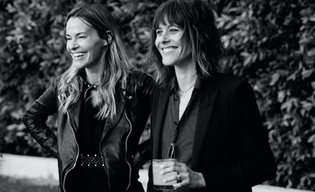 KitschMixTweets's tweet photo. Leisha Hailey &amp; Kate Moennig’s podcast just made our Wednesdays https://t.co/hGcwHls19V https://t.co/d0OqCAawxu