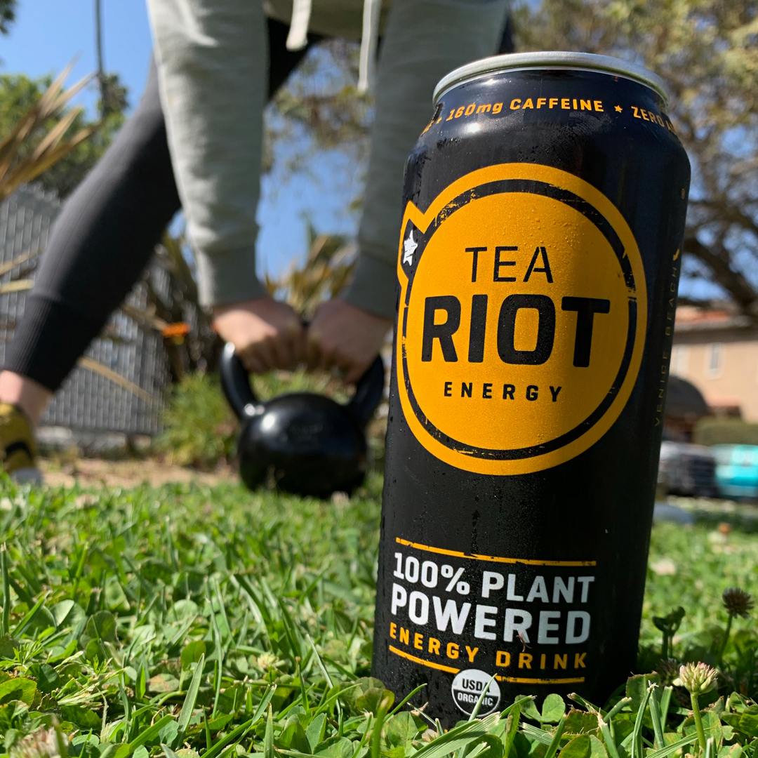 RIOTenergydrink's tweet photo. At home workout, but make it 100% Plant Powered 👊 ⁠
⁠
#teaRIOT #plantpoweredenergy #energydrink https://t.co/Ur5NDz6AGW