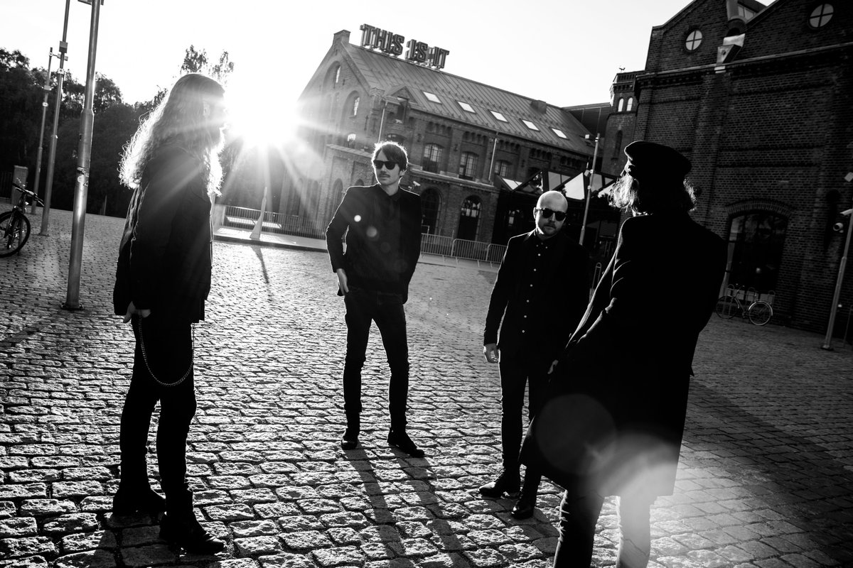 bizzarremag's tweet image. Oslo-based band @MayflowerMadam1 share new music video "Ludwig Meidner" taken from their recent album Prepared for a Nightmare: bizzarre.co.uk/post/mayflower……
@onlyloversrec
 #Icycoldrecords
#LittleCloudRecords