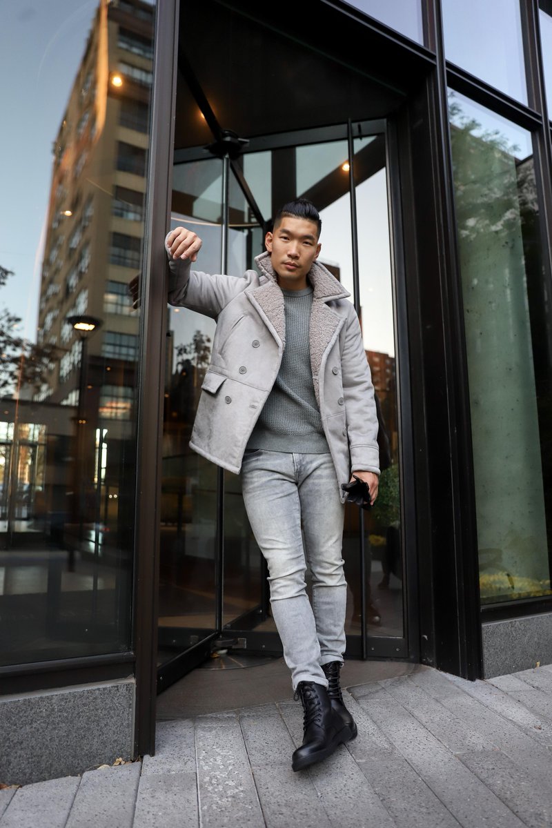 EXPRESS (@express) on Twitter photo For all things menswear and holiday gifting and style inspo, look no further. Check out <a href="/LevitateStyle/">Levitate Style</a>’s gift guide at bit.ly/2J2jXqv. For all things menswear and holiday gifting and style inspo, look no further. Check out <a href="/LevitateStyle/">Levitate Style</a>’s gift guide at bit.ly/2J2jXqv.