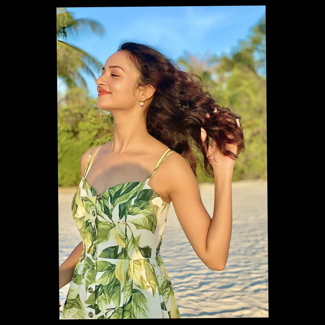 Shanvi_Cafe's tweet photo. All lovely .. Our Sunshine 💚 https://t.co/zB2PUoL4iR