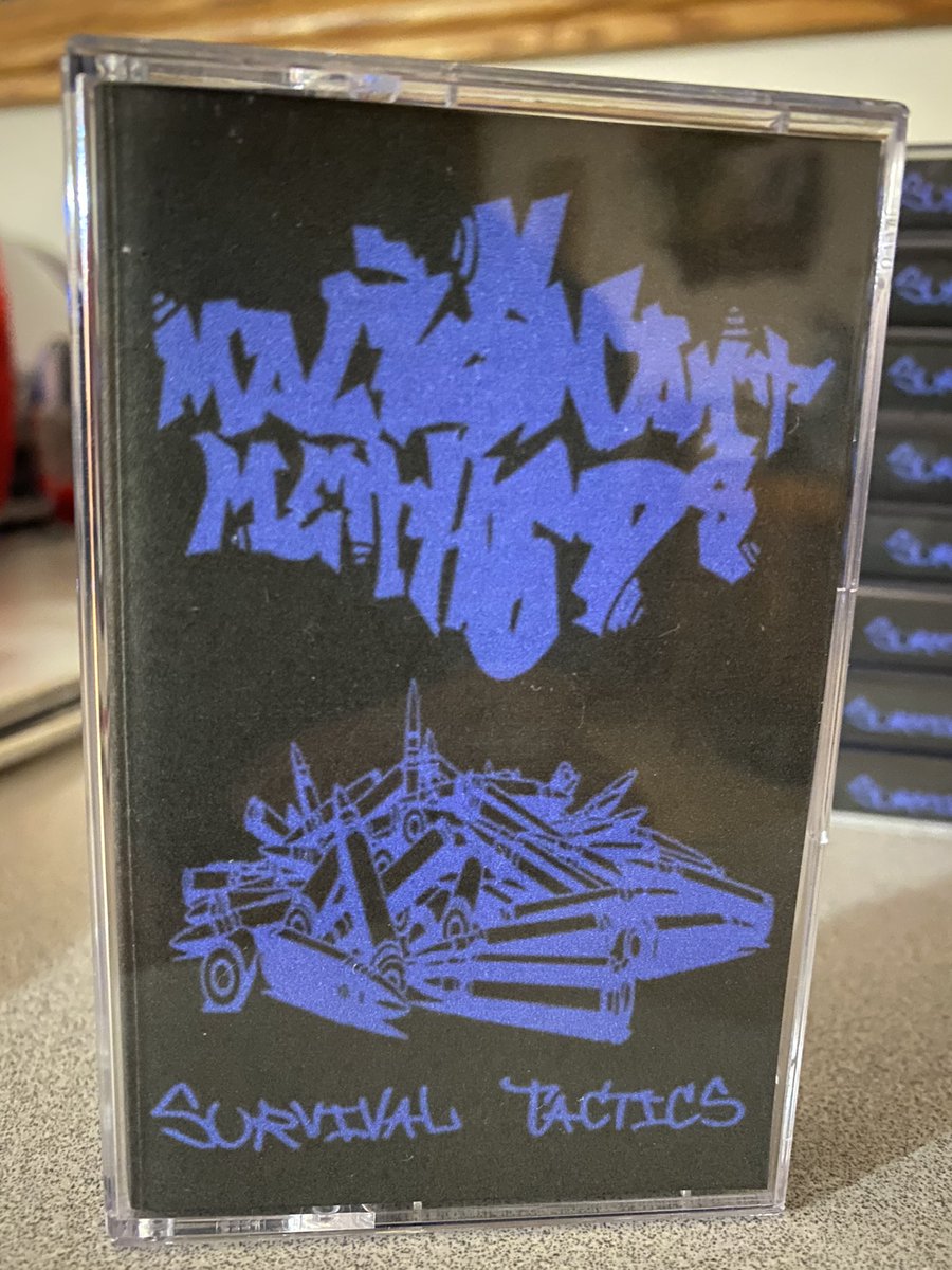 1648 Records tweet media