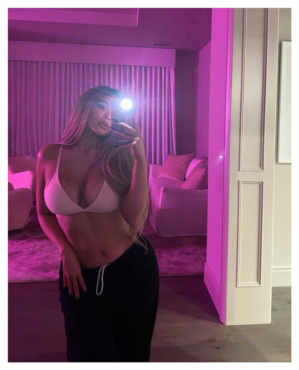 soytumusabb's tweet photo. Let's roleplay, I'll wear a disguise
#sexrol https://t.co/JKWlC6AaUA