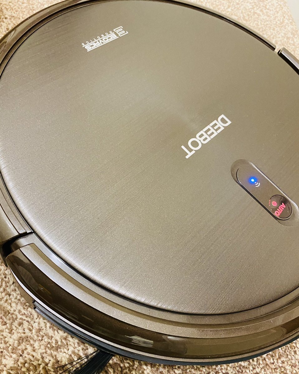 Flamingobird123's tweet image. Finally bought one. Let’s see if it does the job 🤔 #robotvacuum #timesave