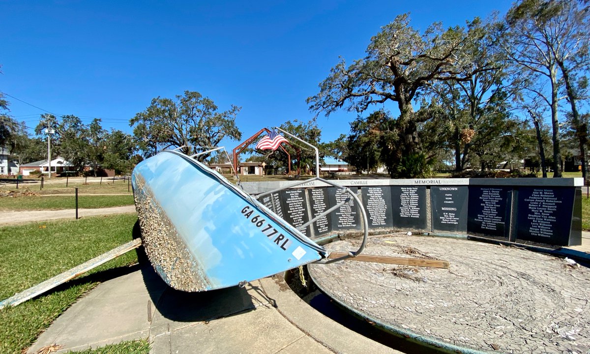 FlynonymousWX's tweet image. The #hurricanecamille memorial in #biloxi now features a sailboat jauntily positioned by #hurricanezeta.  At least that’s what I assume happened as I don’t recall it being there before.