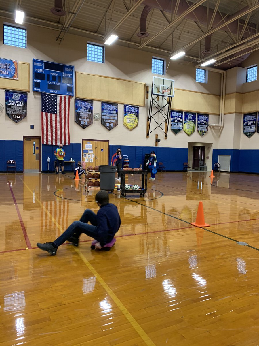 HurleyMiddle's tweet photo. Blue Team Cohort A scooter race! #SpiritGames https://t.co/DyJWJnxskd