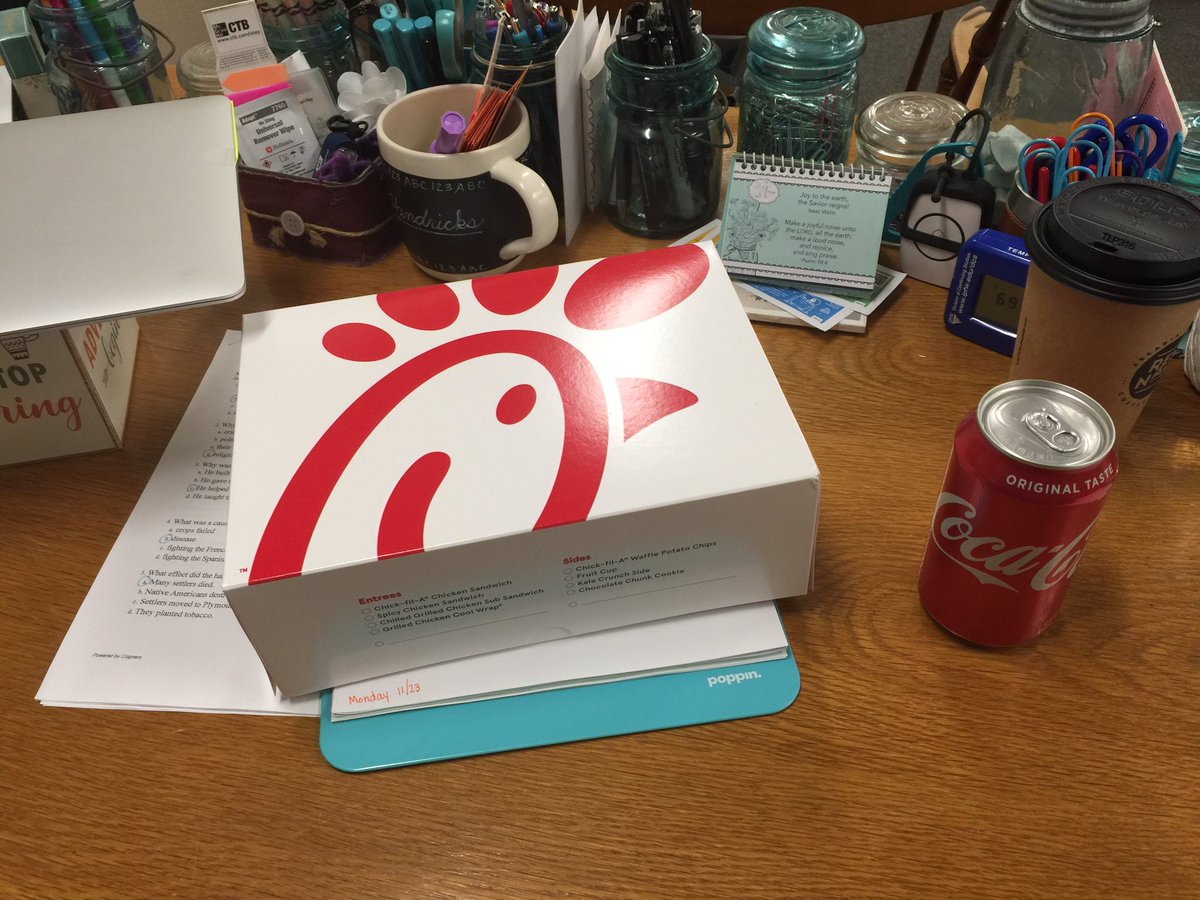 hend_jessica's tweet photo. Oh, how I love our parent group!  This is how you make someone happy!  #tiptonelement https://t.co/jshXdm3MLo