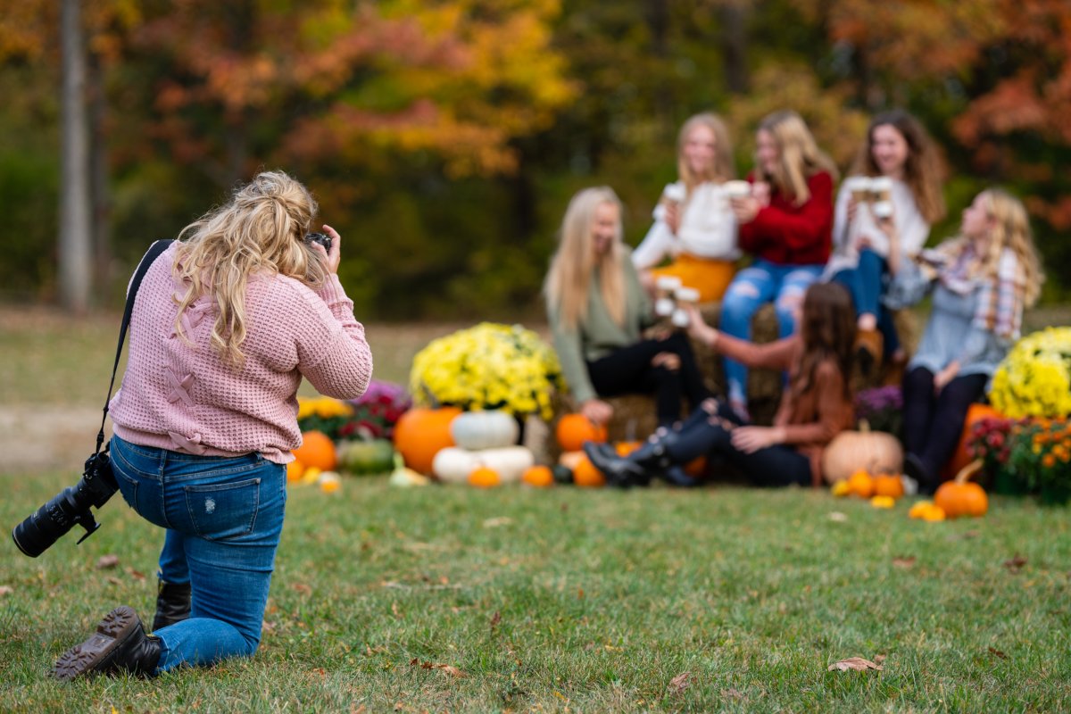ratherbphoto's tweet photo. This time of year always reminds me of how grateful I am to be able to capture life's sweet memories for you. https://t.co/AQwhT3RVLb