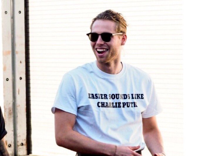 luke hemmings smiling: a much needed thread